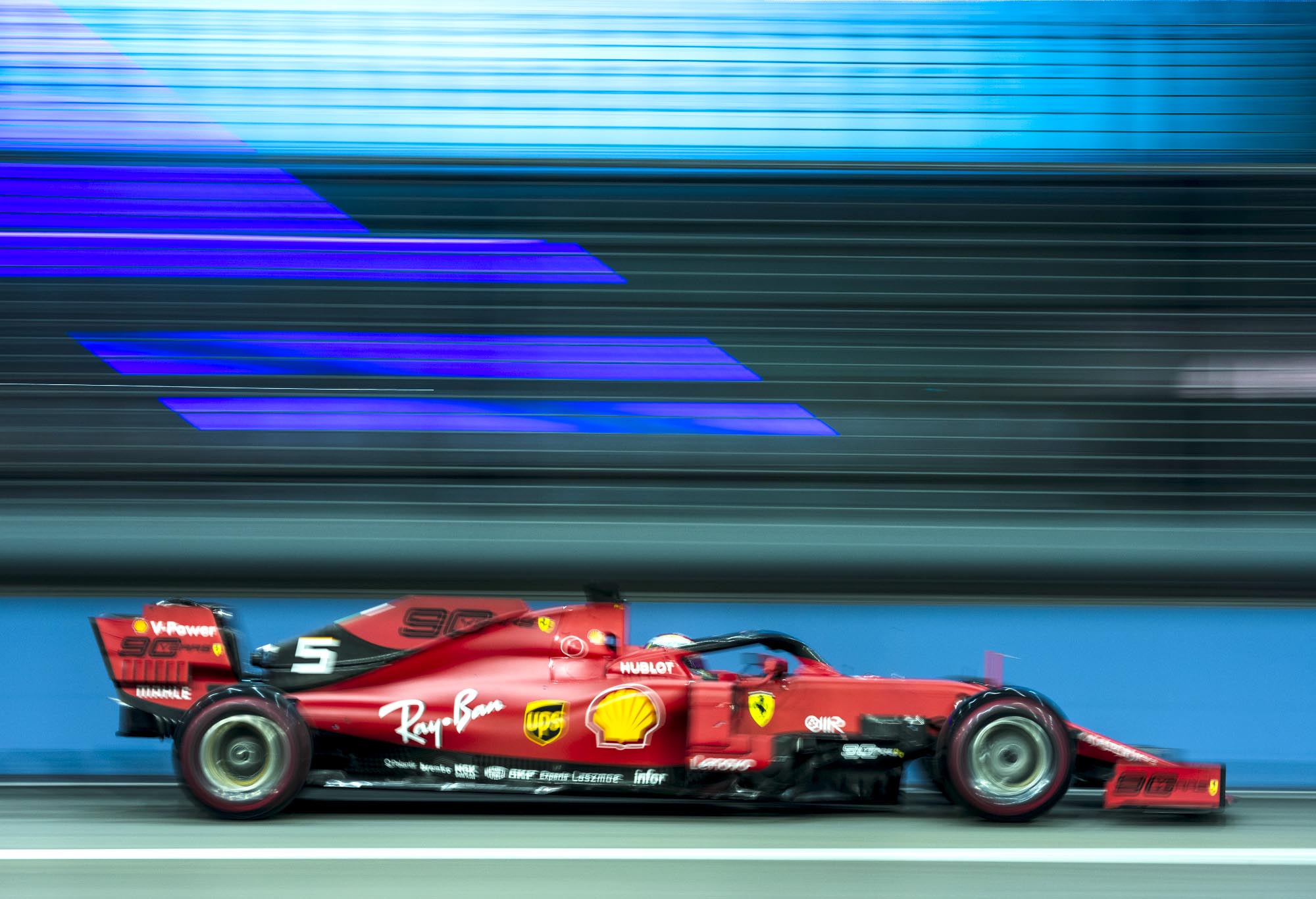 Sebastian Vettel on track at the 2019 Singapore Grand Prix