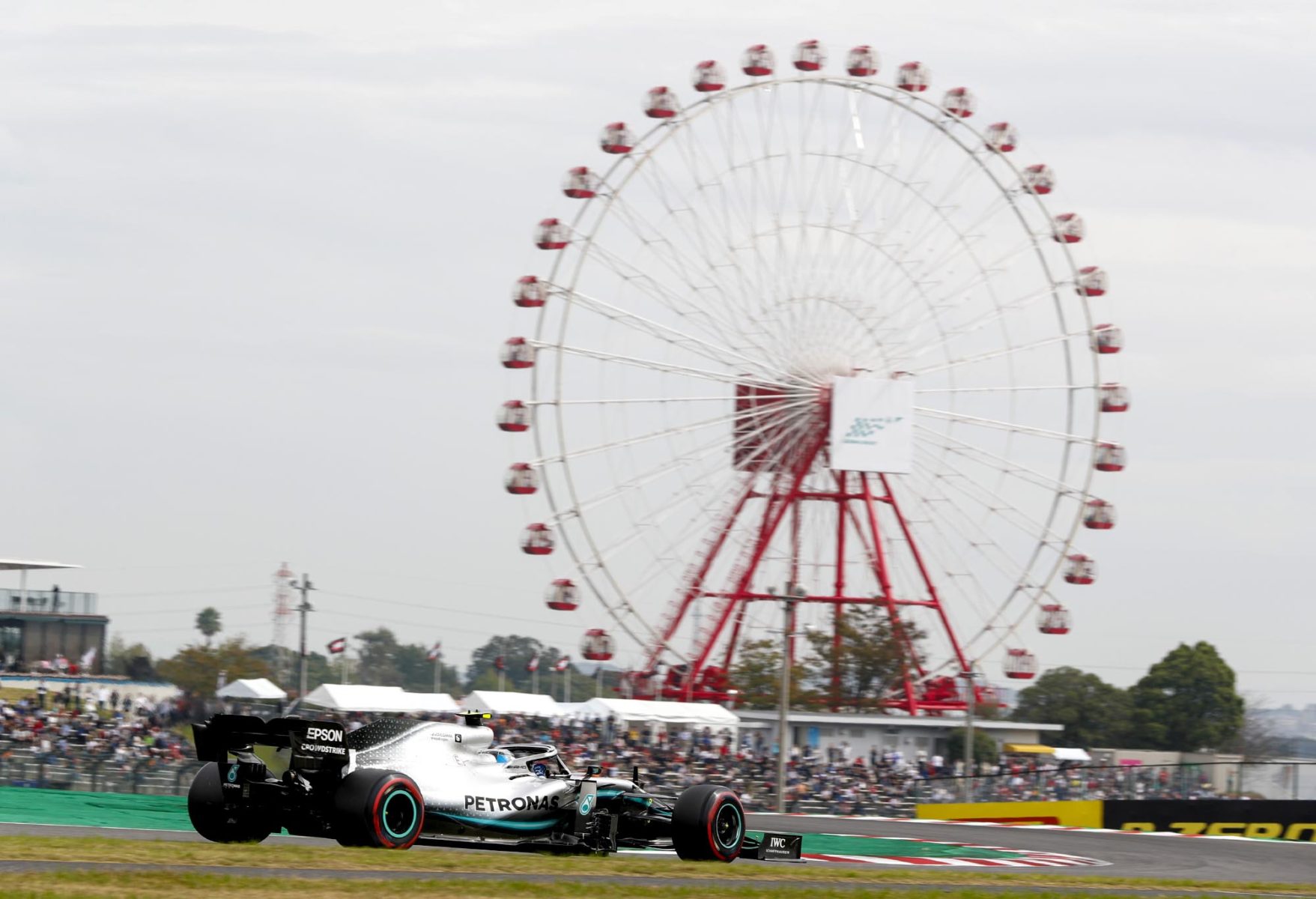 Valtteri Bottas on track at the 2019 Japanese Grand Prix